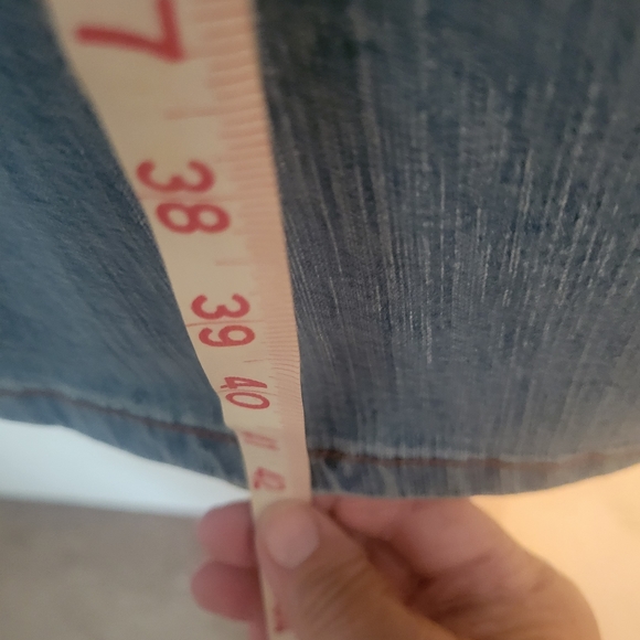 Jafari jeans with tiger embellished pockets! - Picture 5 of 7